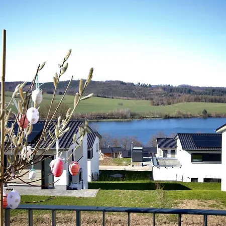 Holiday home Sonnenweg 38 Lakeview House Rubin Diemelsee *